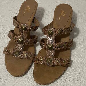 A2 Aerosol Sandals